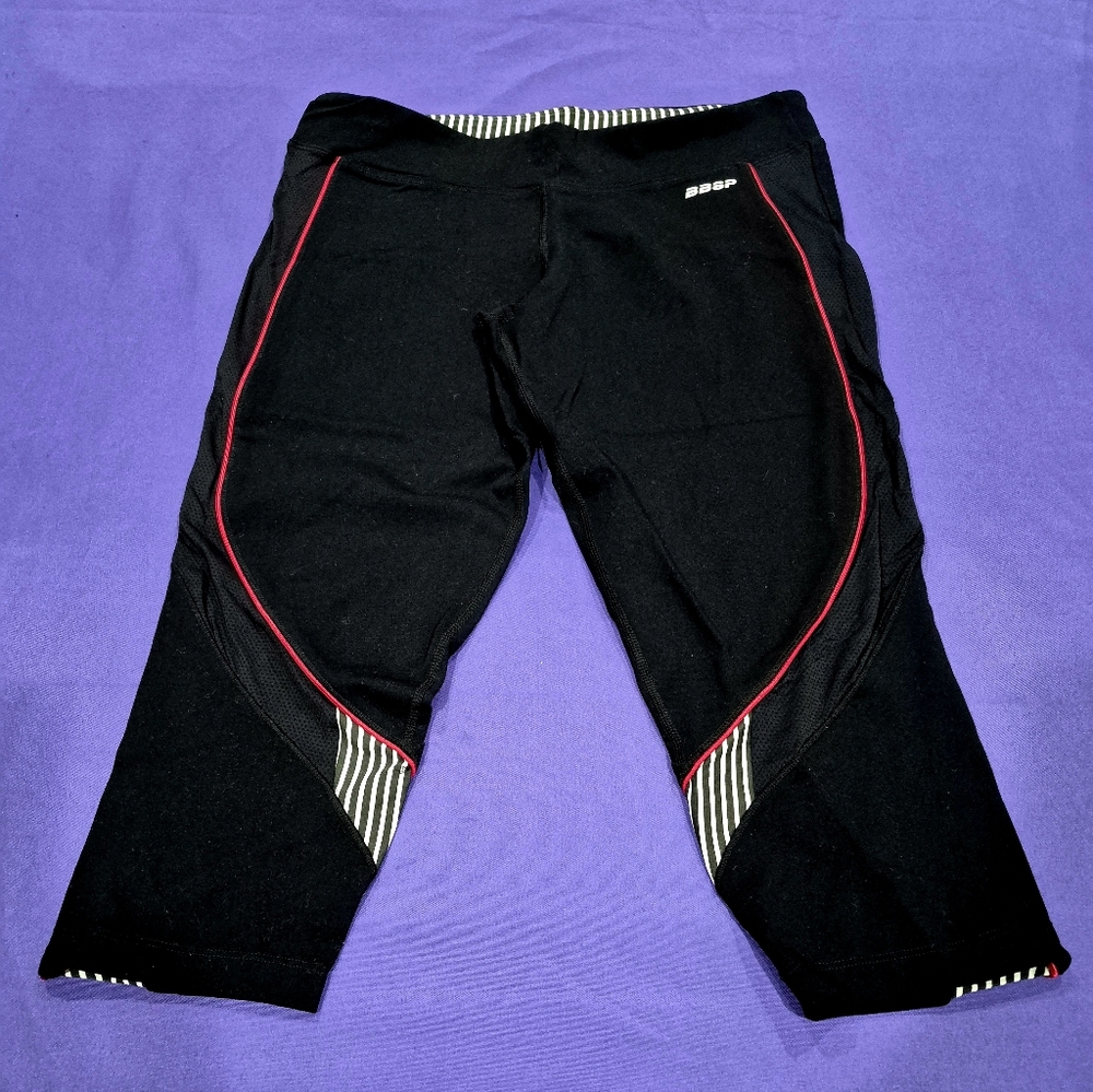 * NWOT* Bebe Sport Black/White Stripes/Red Piping Cropped Pants - Medium.